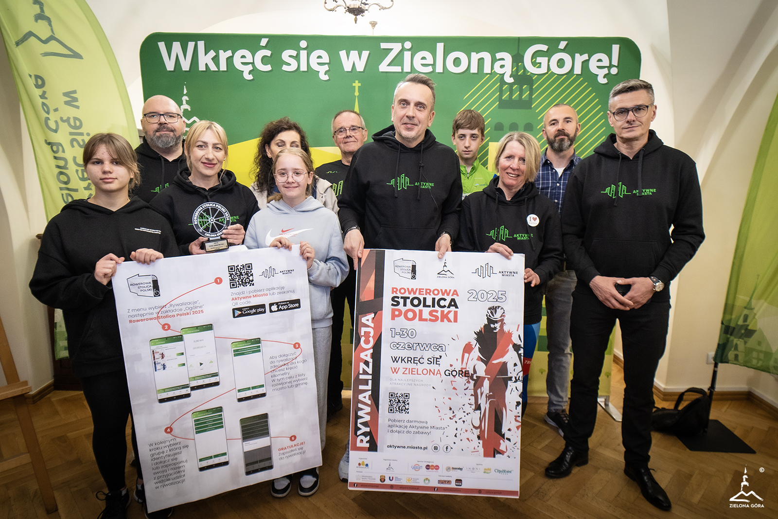 Startuje rowerowa rywalizacja! Silna i zmotywowana ekipa zachęcała na konferencji prasowej do wspólnego kręcenia kółek.