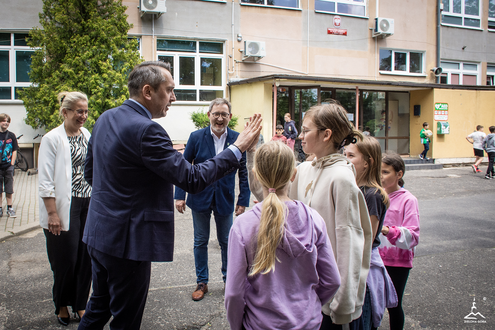 Uczniowie i pracownicy SP 14 cieszą się z remontu szkoły.