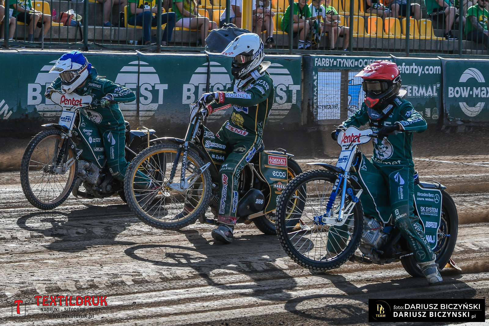 Najwięcej punktów dla zielonogórzan przeciwko Włókniarzowi zdobył Leon Madsen (kask czerwony) - 13+1