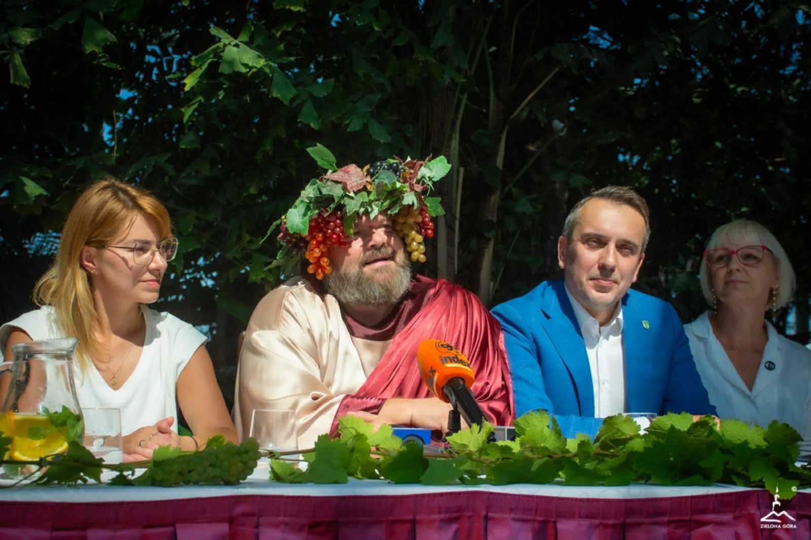 26c587fe-b4a7-4fa2-8f6f-7759c5c47bbc