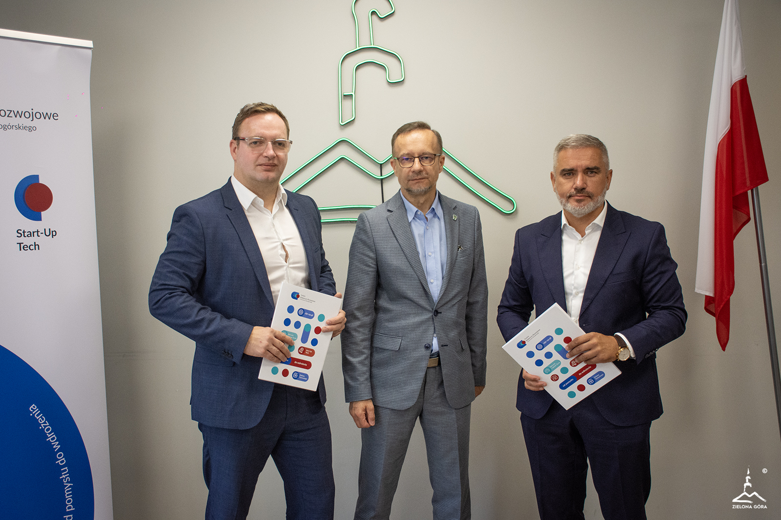 528753169_122115412442945608_987412676414806638_n