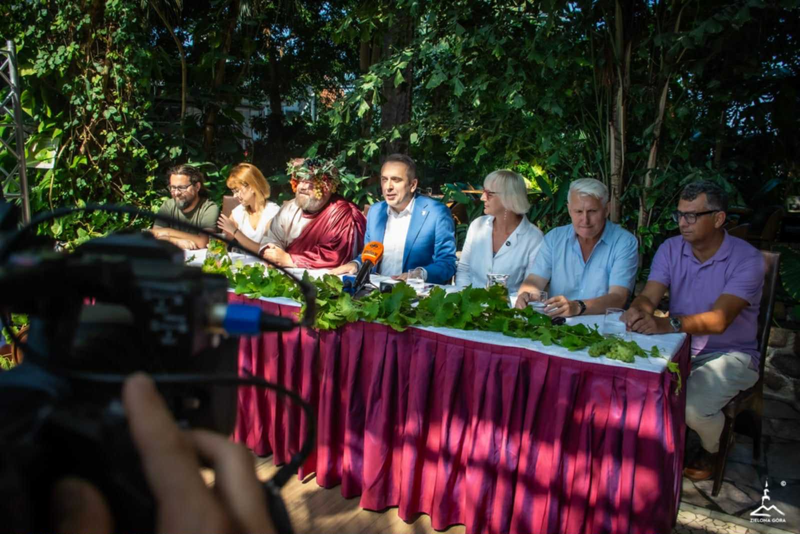 6e6bca98-9803-46db-9f7e-3e864b6f3e7b