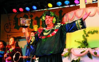 Bachus otrzymał klucz do bram Zielonej Góry. W latach 1997-2001 w tę rolę wcielał się Jerzy Karnicki ze Słupska.