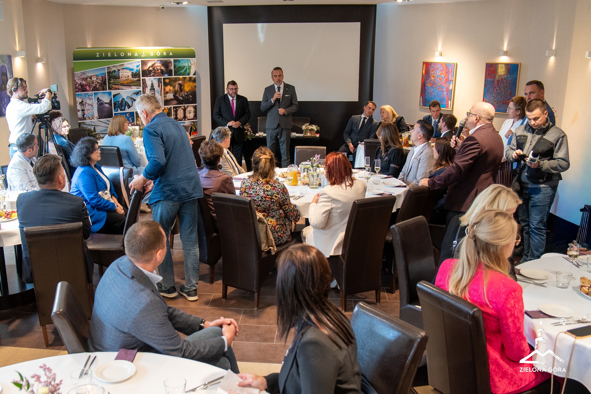 547412906_122175745142556570_1282222131280762688_n