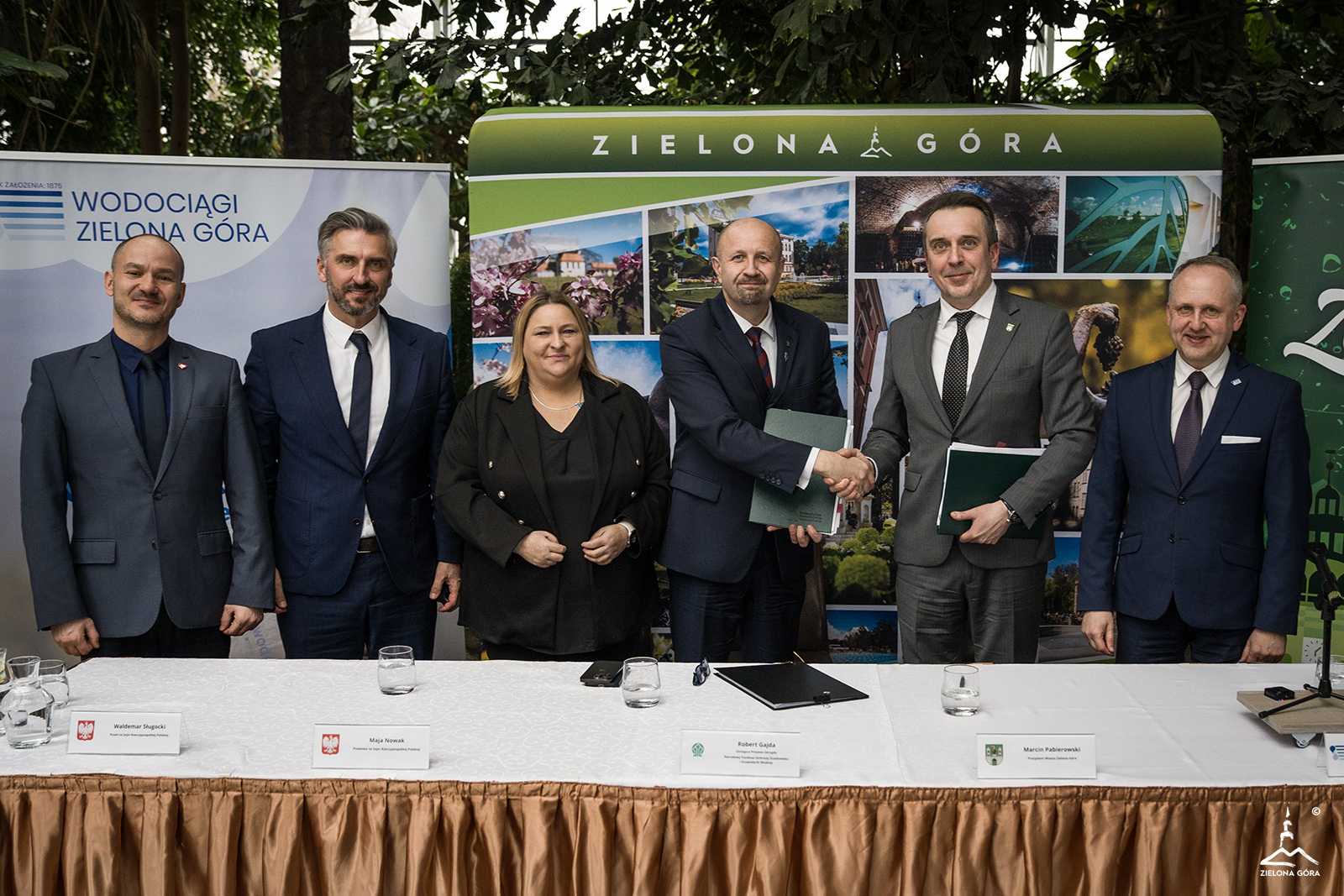 Podpisanie umowy na rewitalizację deptaka.