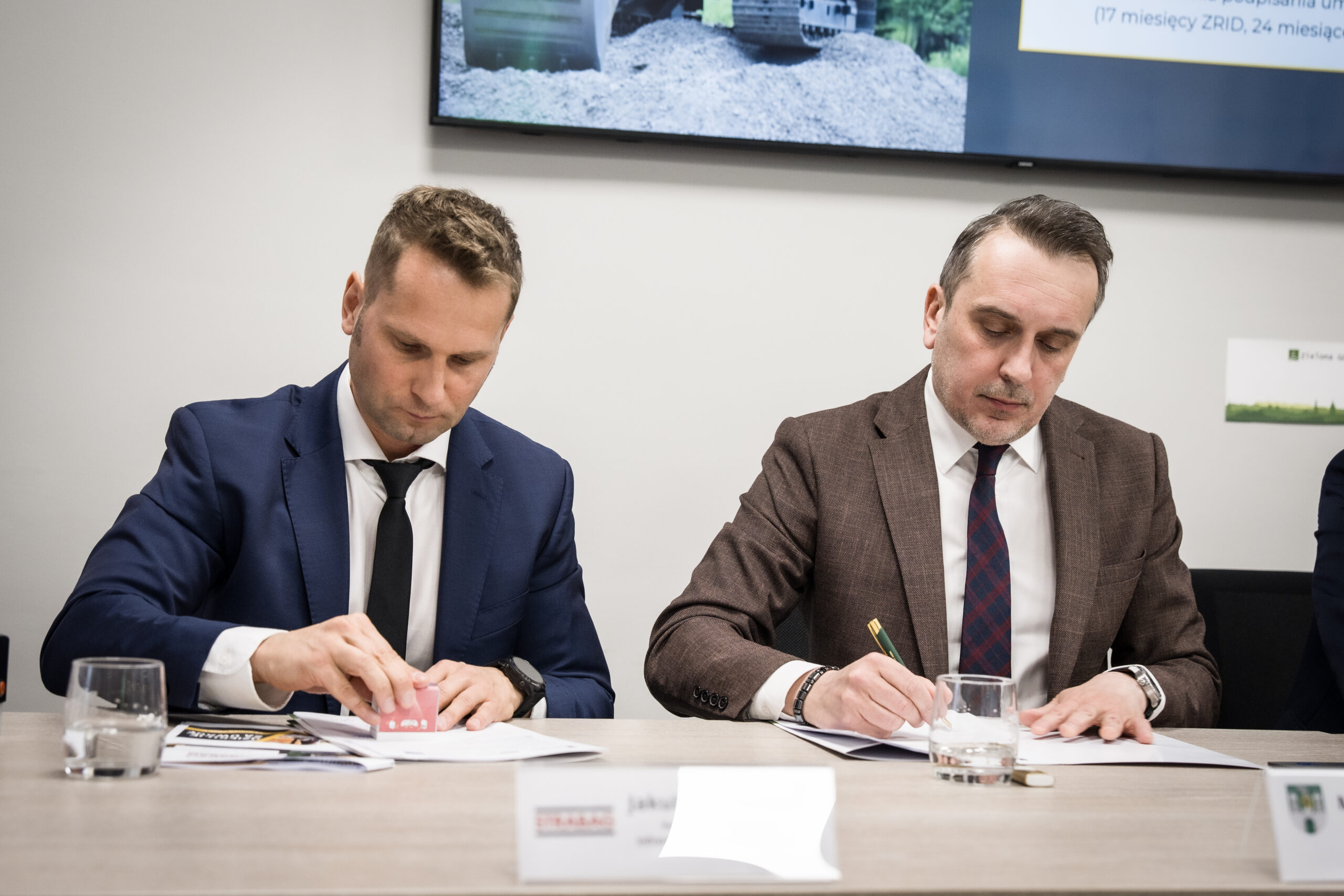 Podpisanie umowy z firmą Strabag na trzeci etap obwodnicy zachodniej.